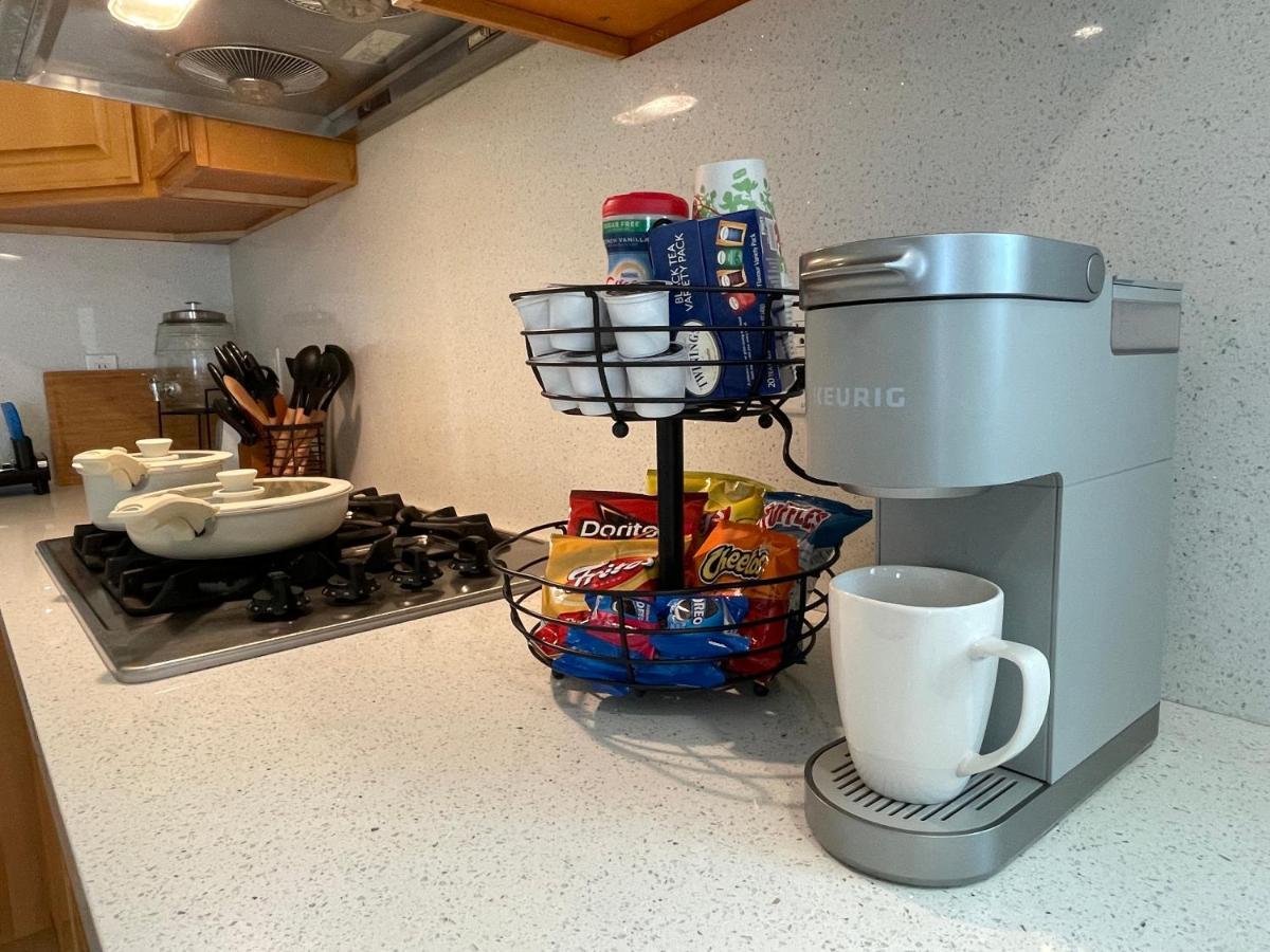 9Am Check-In Coastal Getaway - Luxe Suite Near Cliff, Lake & Local Shops Daly City Eksteriør billede